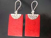 Antique motif earrings with high quality 925 sterling silver  mounting holding rectangle shape garnet colored stone