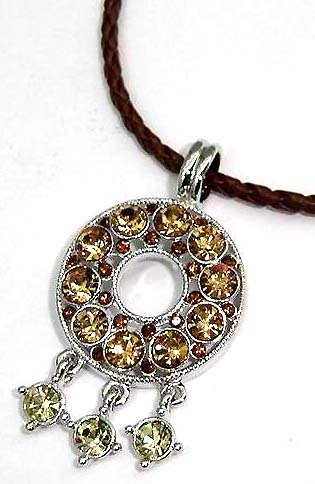 Wholesale jewelry supplier, string necklace holding a cz pendant