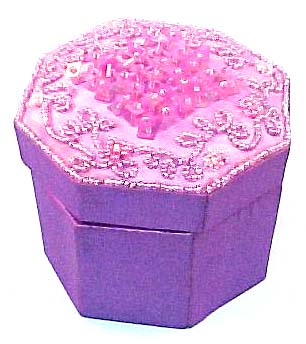 Wholesale fashion trend, octagonal fashion jewelry box with beaded decor on top