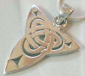 Discount hip hop jewelry, triple triange shape with a knot at the center design in sterling silver