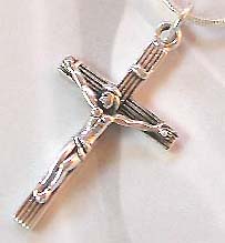 Online discount jewelry wholesale, a sterling silver a cross pendant with a Jesus in the center